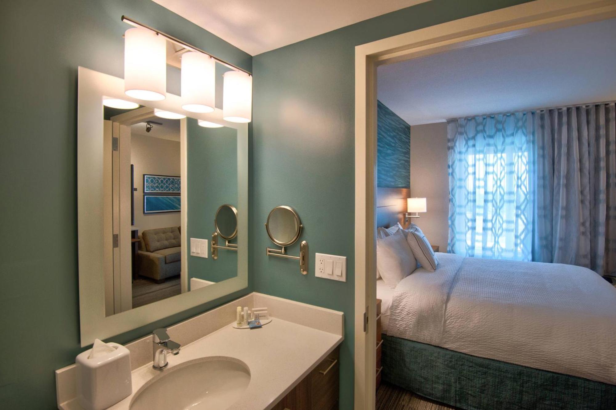 Towneplace Suites By Marriott Miami Airport Bagian luar foto