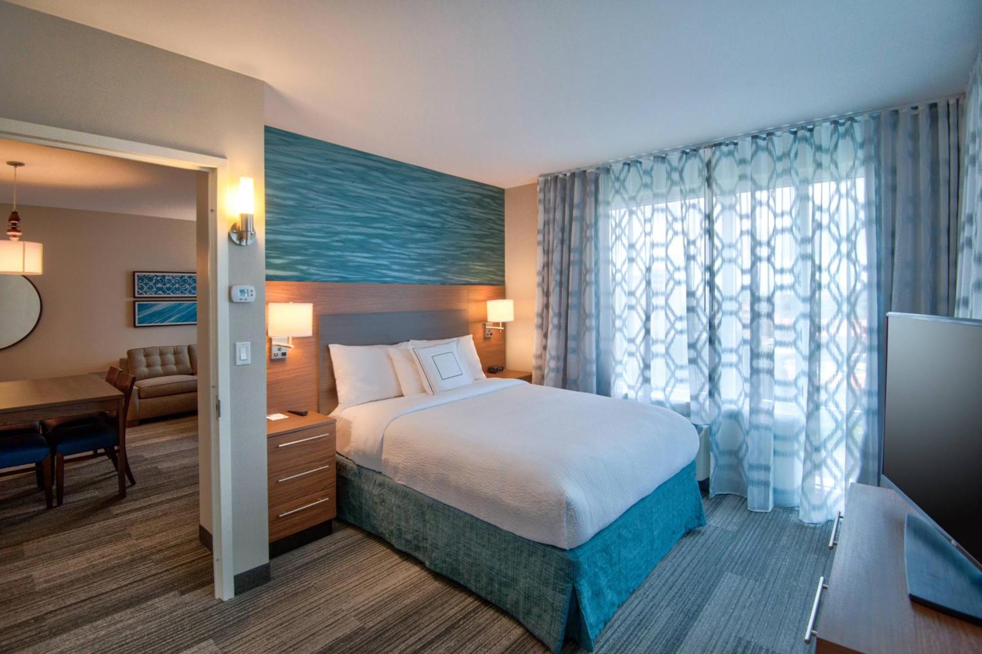 Towneplace Suites By Marriott Miami Airport Bagian luar foto