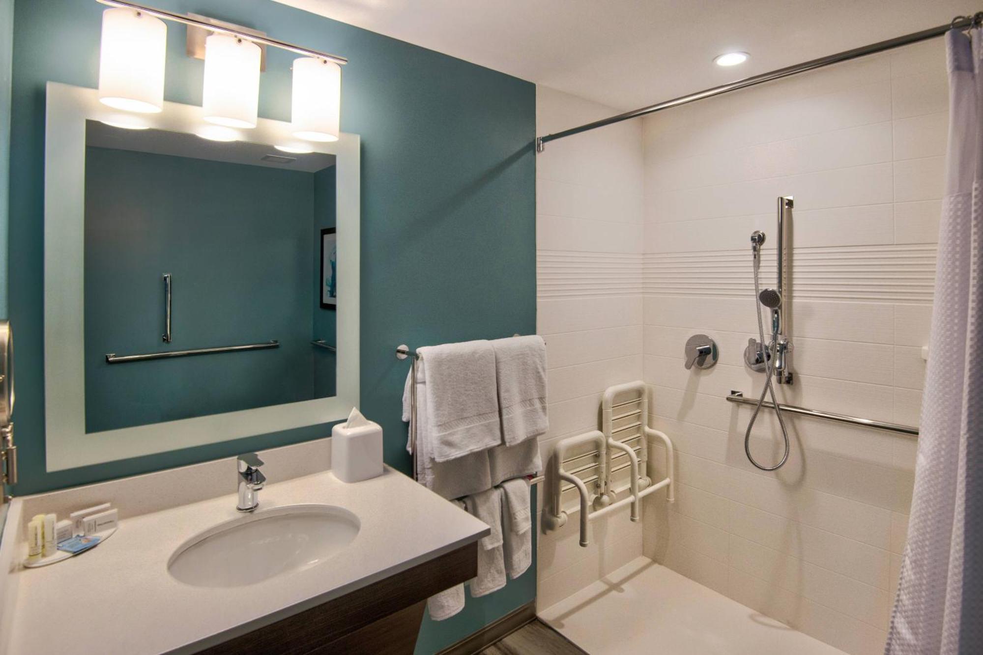 Towneplace Suites By Marriott Miami Airport Bagian luar foto