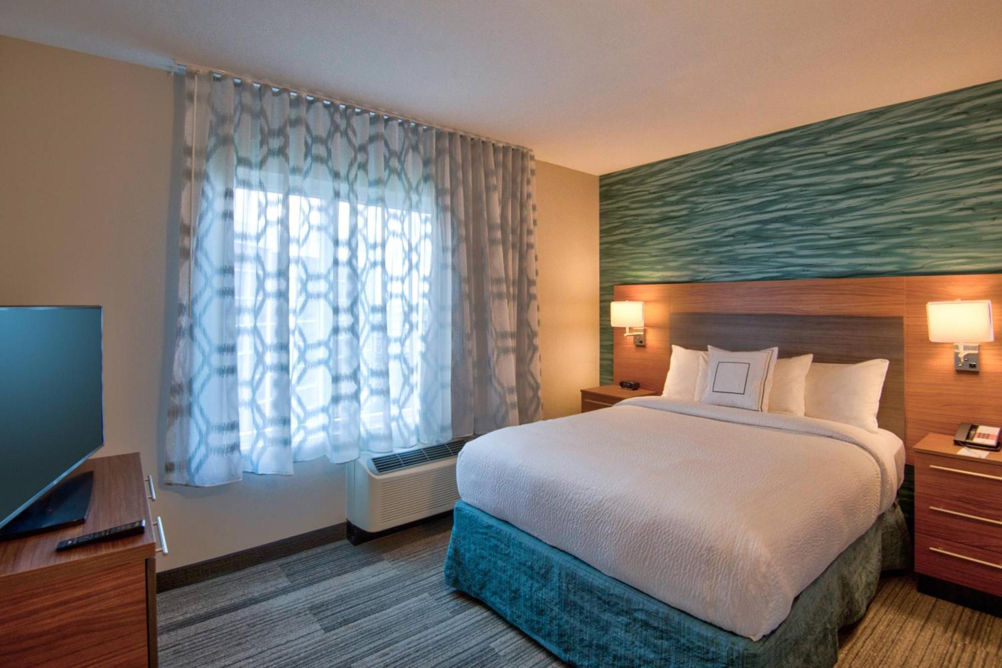 Towneplace Suites By Marriott Miami Airport Bagian luar foto