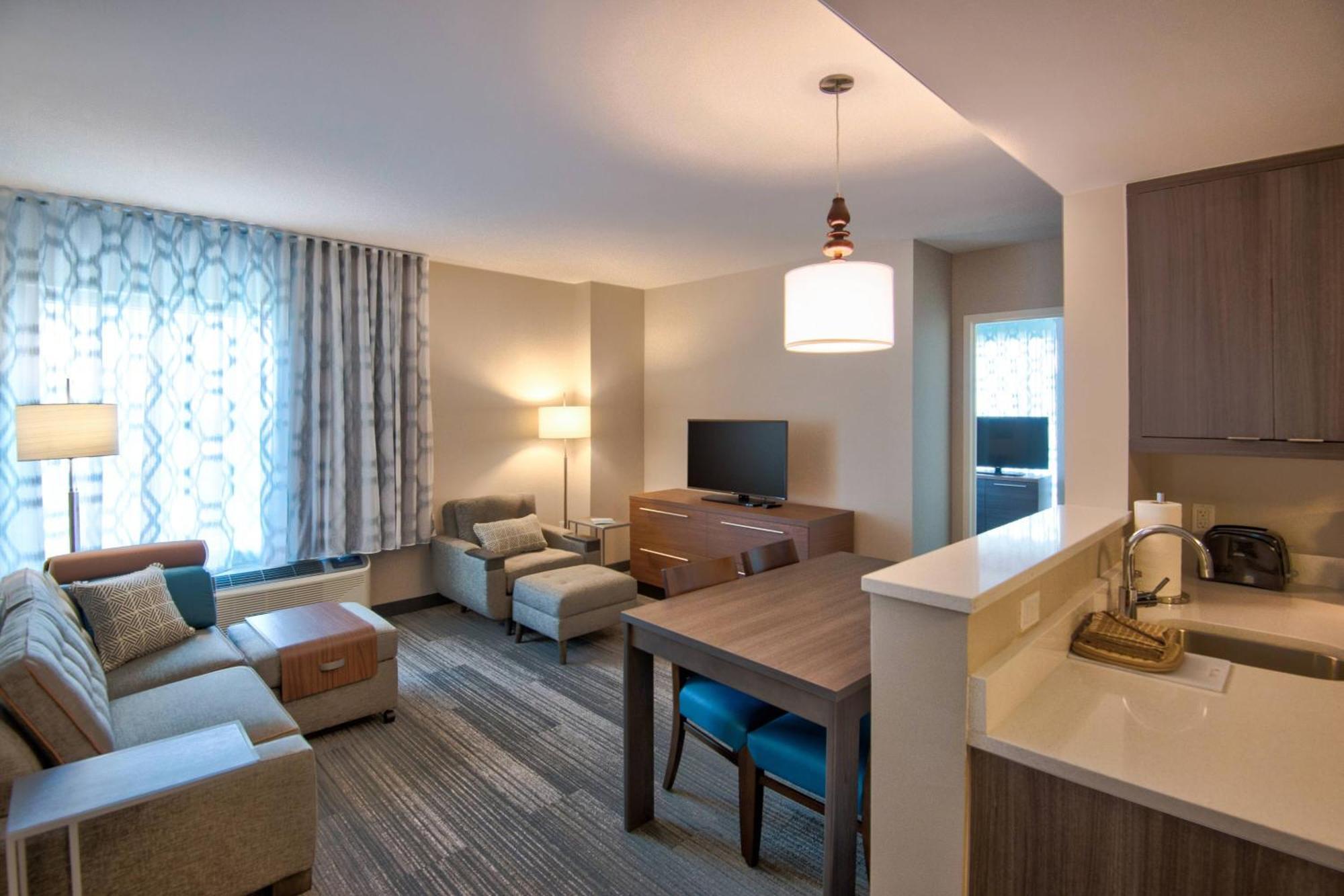 Towneplace Suites By Marriott Miami Airport Bagian luar foto